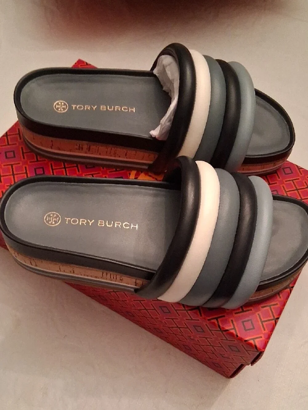 Tory Burch Quilted Flatform Nappa  Leathet Sandels